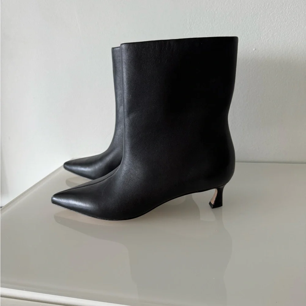 New ANTONIO MELANI Leather Sleek Black Heeled Boots - Picture 4 of 13
